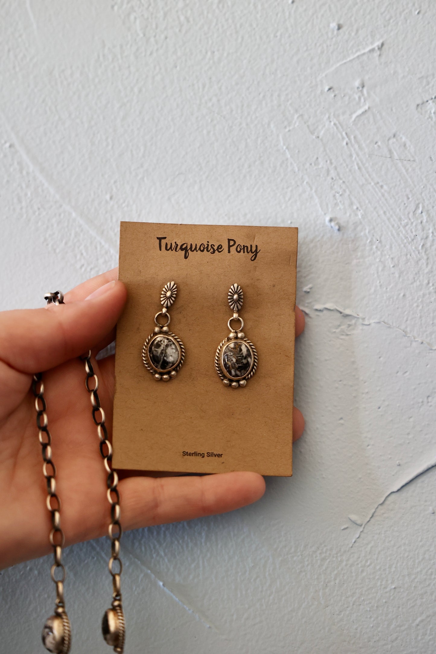 White Buffalo Lariat and Earring Set